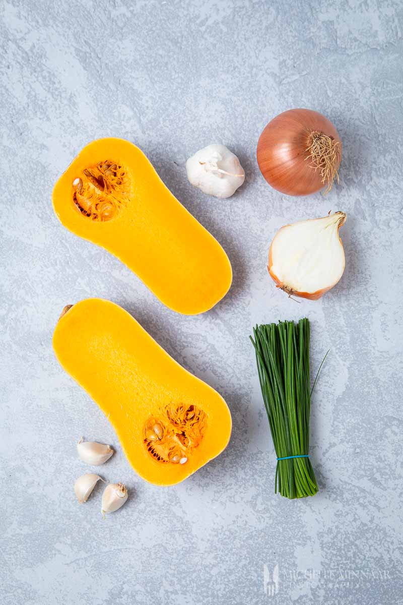 Ingredients to make slimming world butternut squash soup