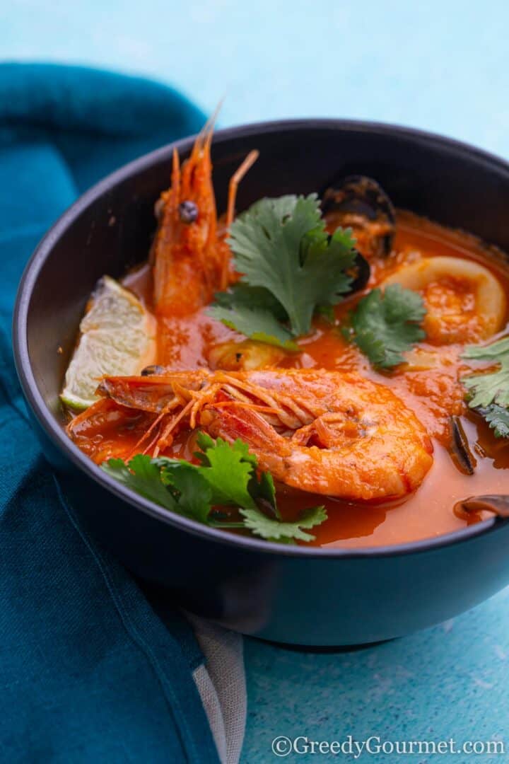 bowl of caldo de mariscos.